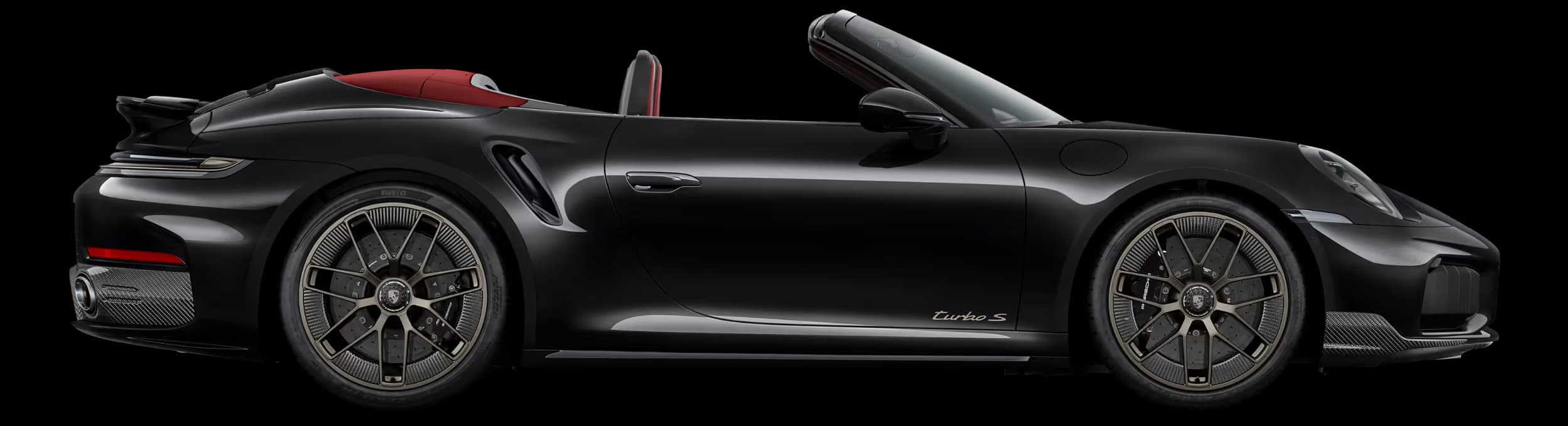 Seitenansicht bzw. Profil des Porsche 911 Turbo S Cabriolet in Tiefschwarzmetallic.